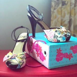 Poetic License Open Toe Platform Pumps